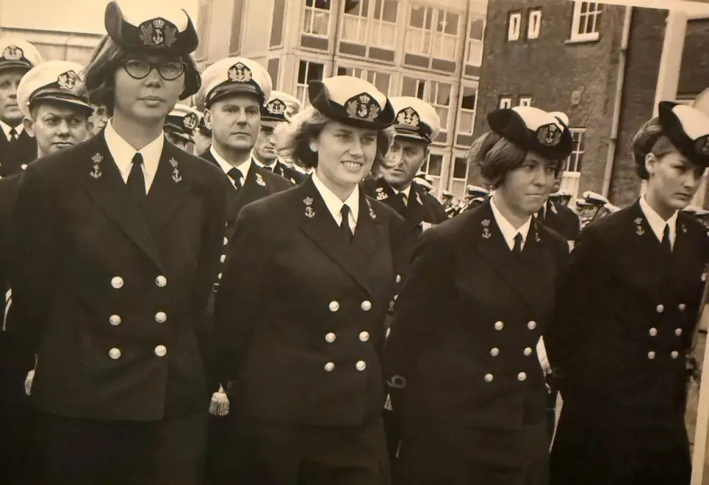 Marina Scheijgrond als militair